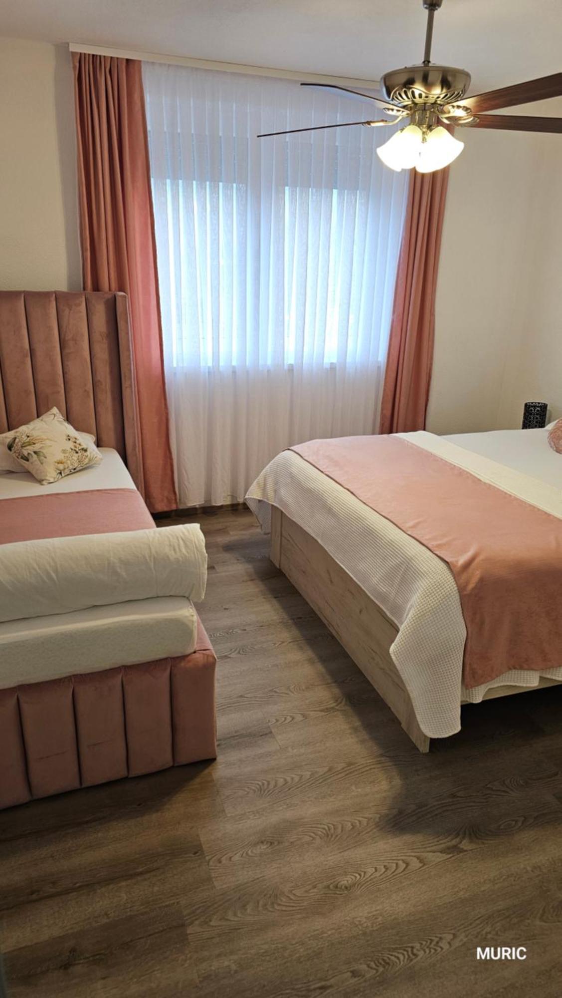 Apartmani Muric リュブリャナ エクステリア 写真