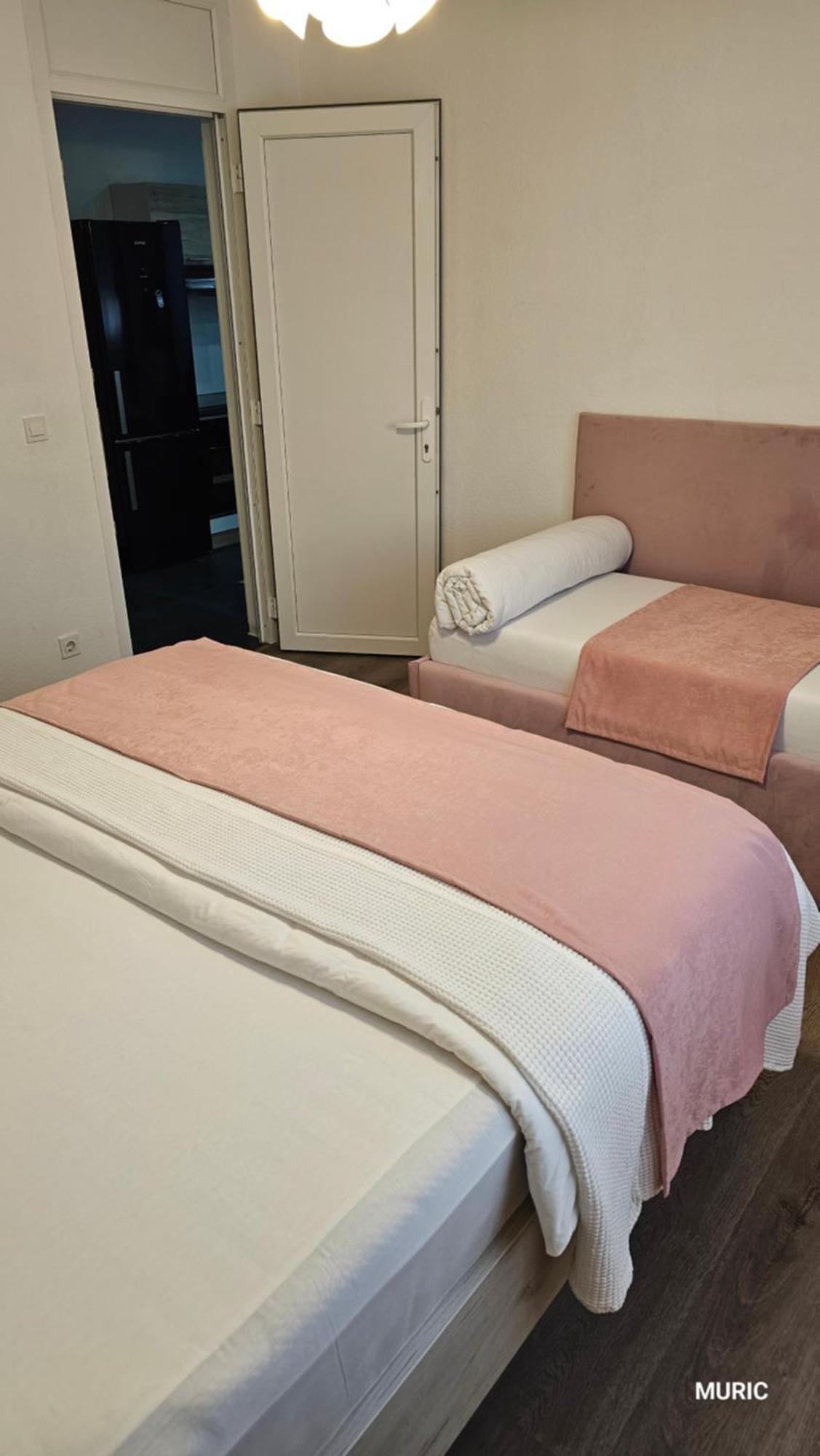 Apartmani Muric リュブリャナ エクステリア 写真